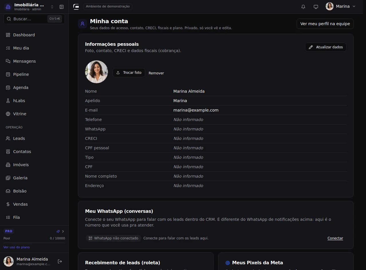 Tela completa do CRM com dados fictícios: encontre a conexão na sua conta.