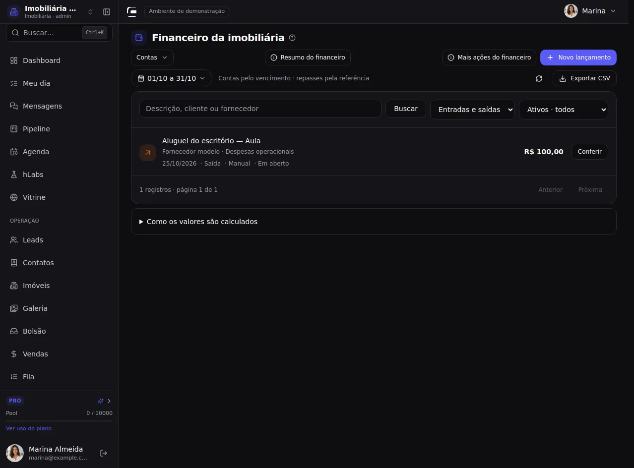 Abra o Financeiro — tela nativa do CRM com dados fictícios.