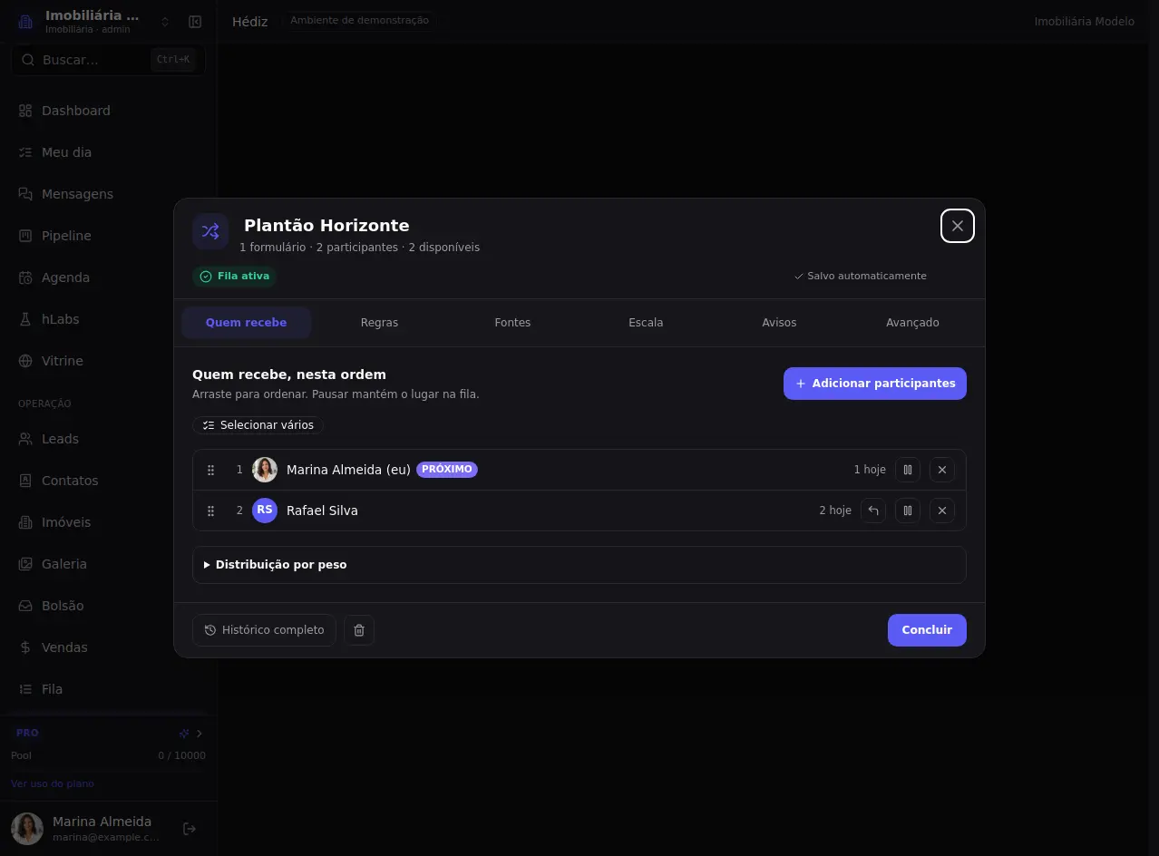 Abra a distribuição — tela atual com dados fictícios.